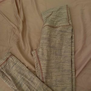 Lululemon wonder under high rise 28”